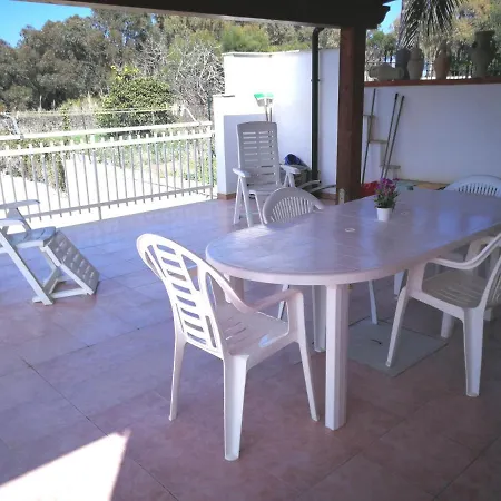 Frangipani Apartment